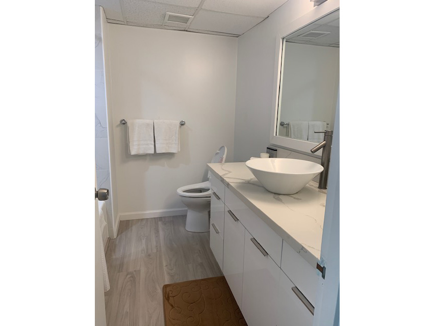 Yacht Harbor Tower #3809