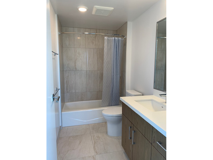 Azure Ala Moana #1803