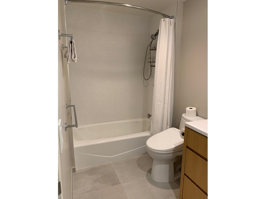 Sky Ala Moana West #905