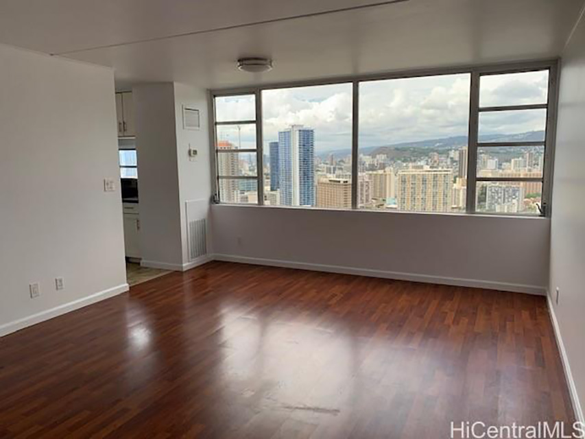 Villa On Eaton Square #3606