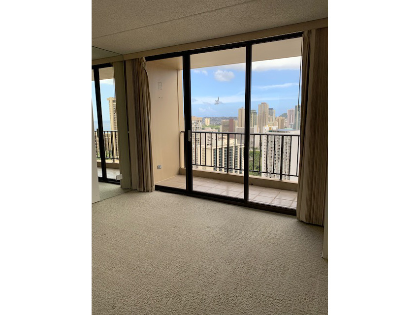 Chateau Waikiki #3005