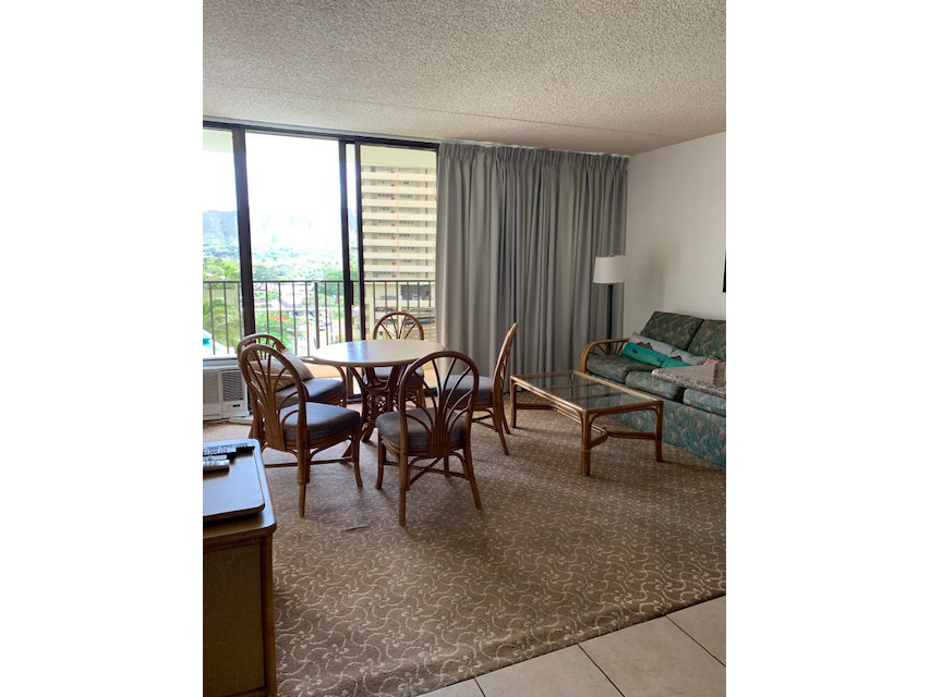 Waikiki Banyan #805-I