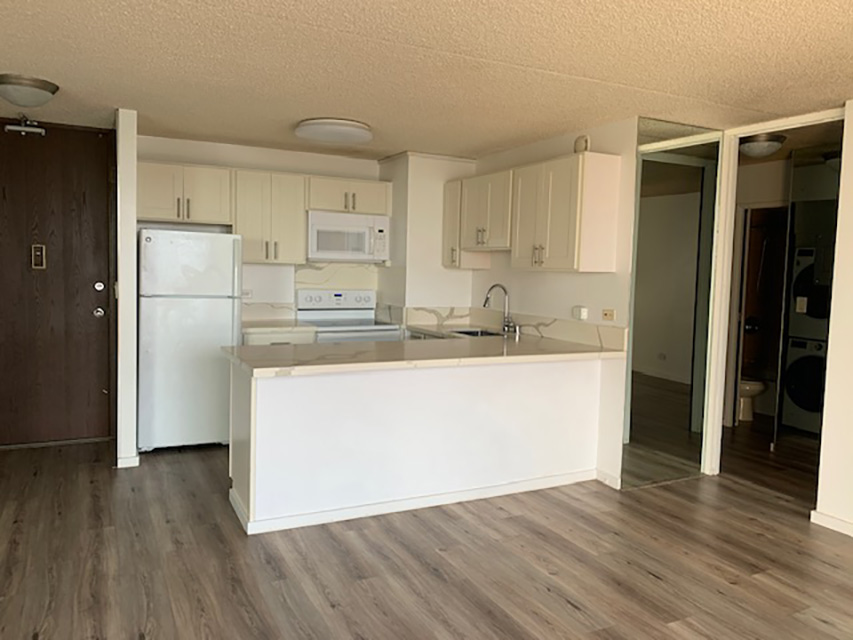 Chateau Waikiki #2404