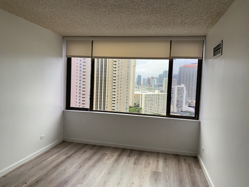 Chateau Waikiki #2404