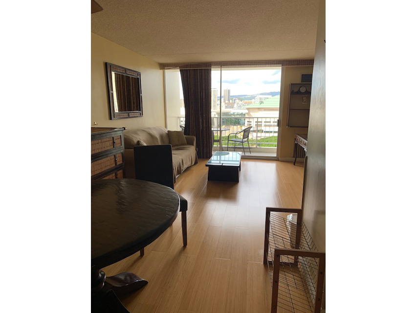 Villa On Eaton Square #1212