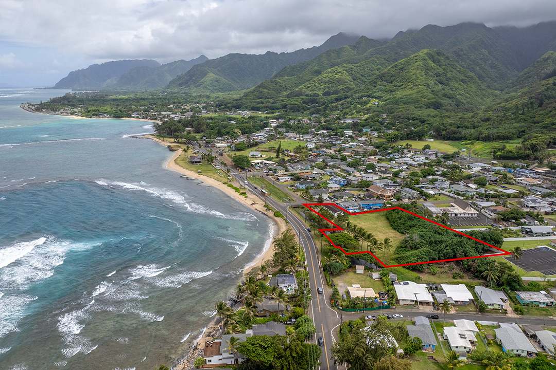 【ゲートウェイズ社よりハワイ不動産情報】 オアフ島ハウウラ、可能性を秘めた海沿いの未開発地が販売に $1,880,000 【ゲートウェイズ社よりハワイ不動産情報】 オアフ島ハウウラ、可能性を秘めた海沿いの未開発地が販売に $1,880,000