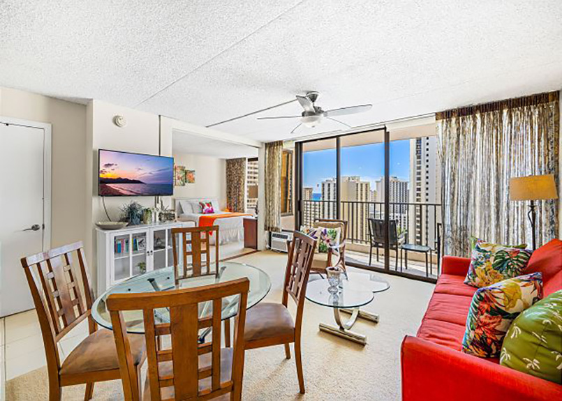 ミニマム3泊から気軽に滞在できるコスパ重視の一室「ワイキキバニアン #2008」