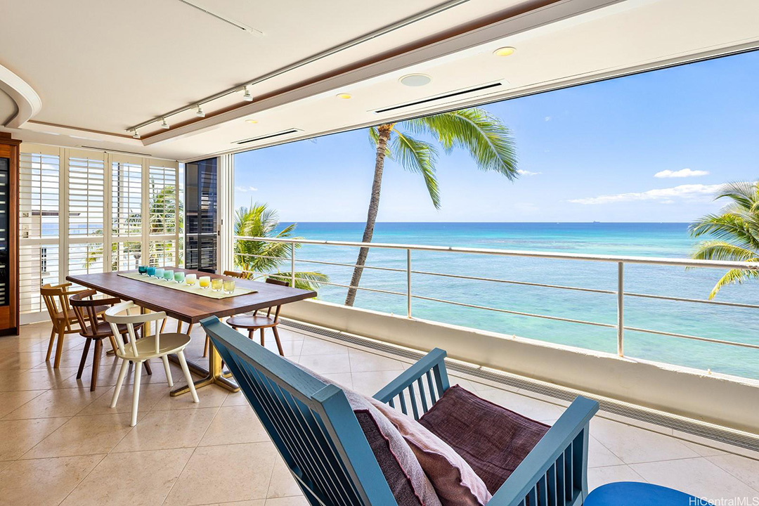 【ゲートウェイズ社よりおすすめバケーションレンタル3選】コーラルストランド＃601、海が目の前に広がる ＄3,600,000