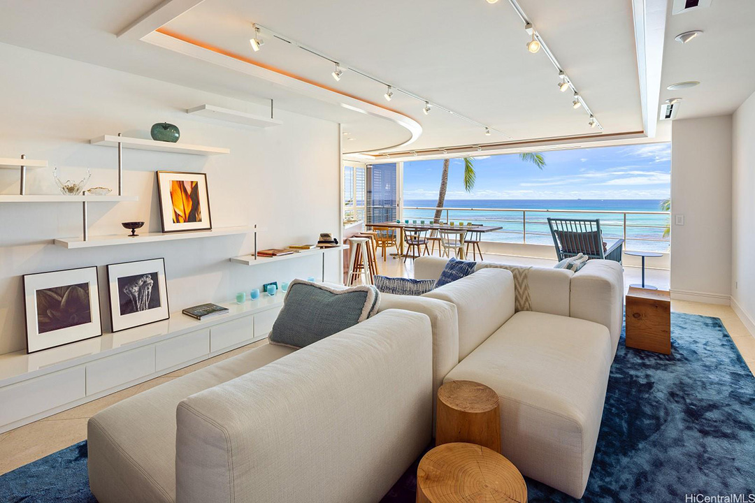 【ゲートウェイズ社よりおすすめバケーションレンタル3選】コーラルストランド＃601、海が目の前に広がる ＄3,600,000