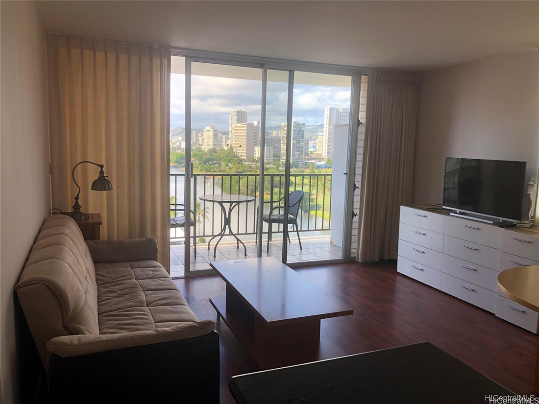 フェアウェイ・ビラ＃1618　＄410,000